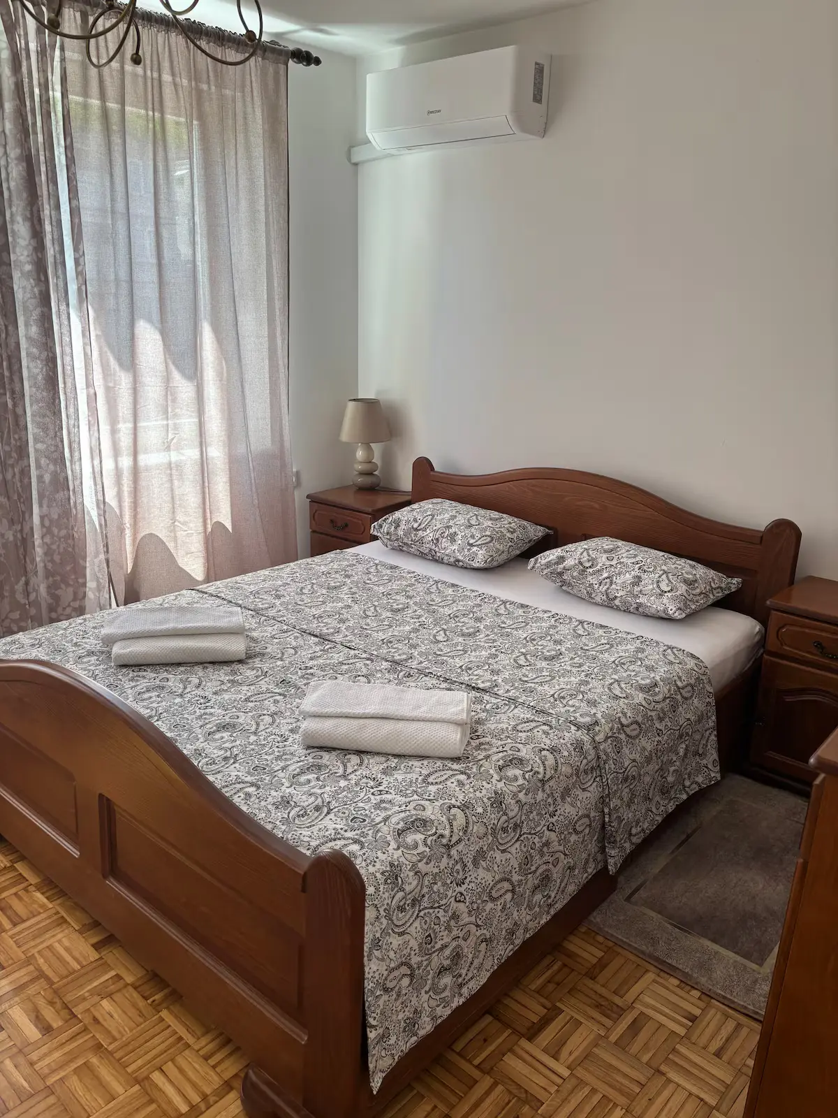 Apartment Adi