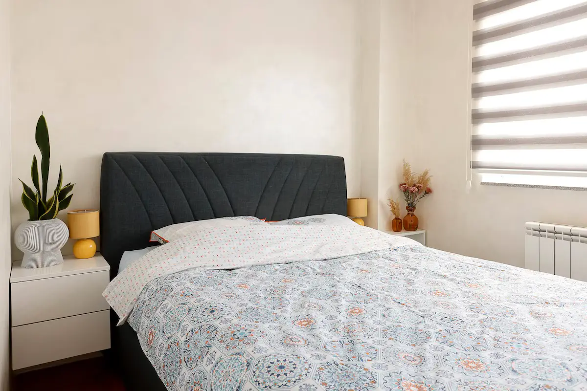 Top Floor Modern Penthouse | Free Parking