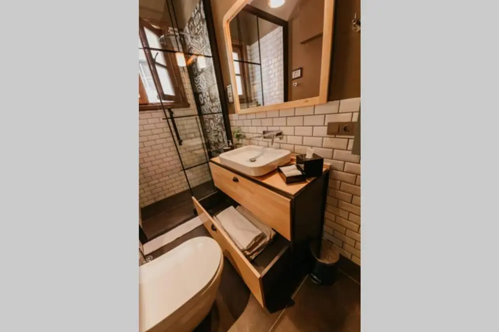 Galadoo Suites 2nd Floor