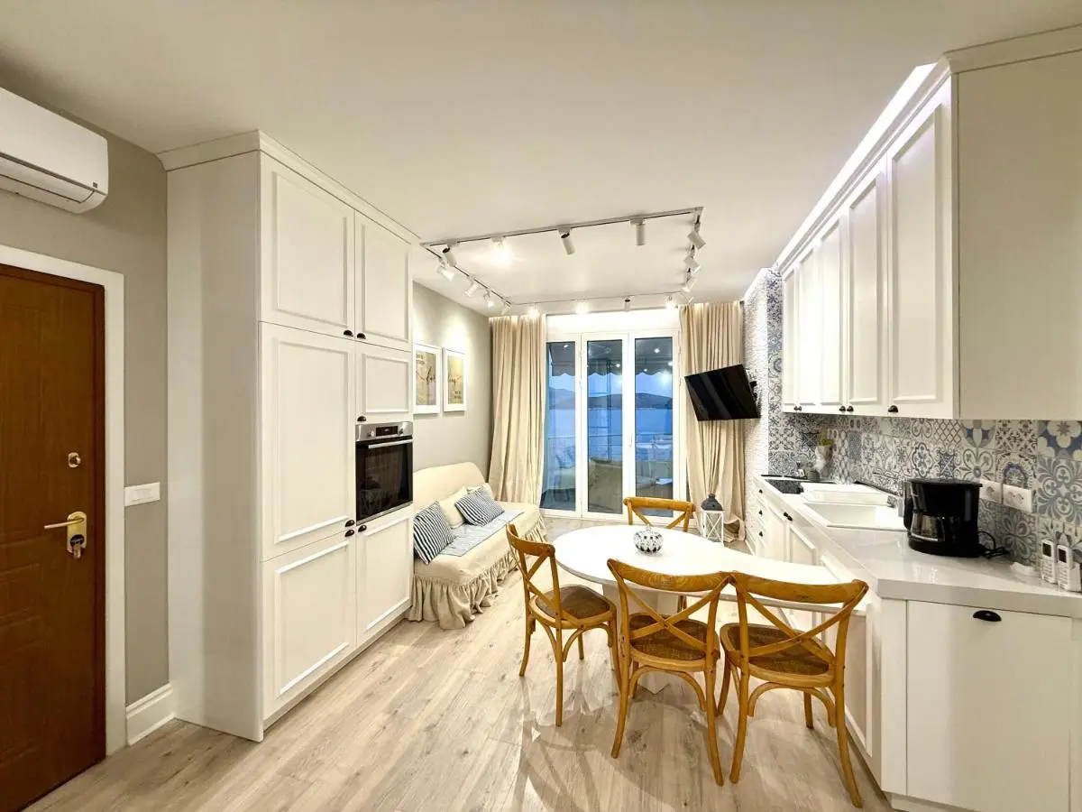 Limani Luxury Apartments Beachfront
