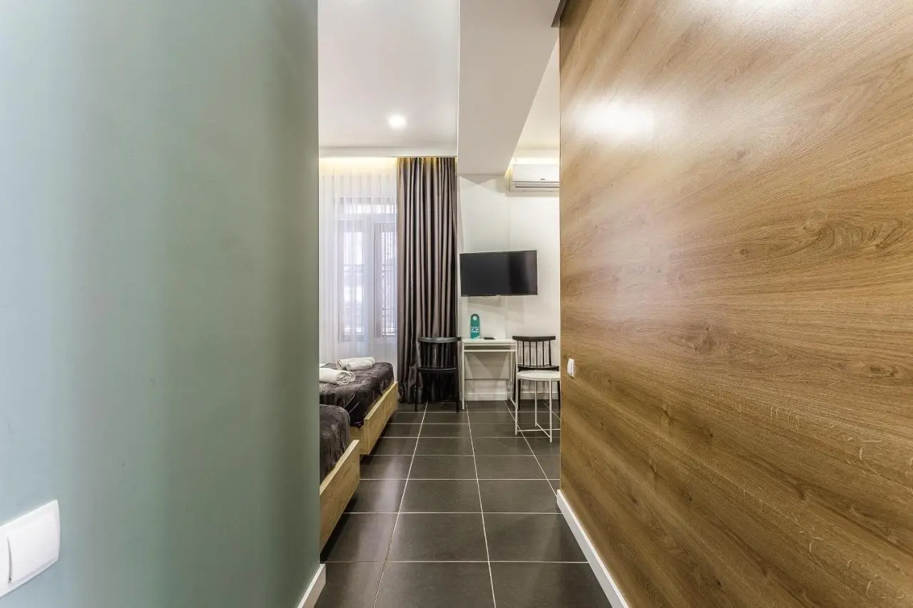 8 Rooms Apartotel On Meidan