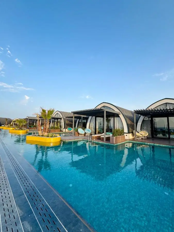 CaspiMayr Retreat Beach Resort