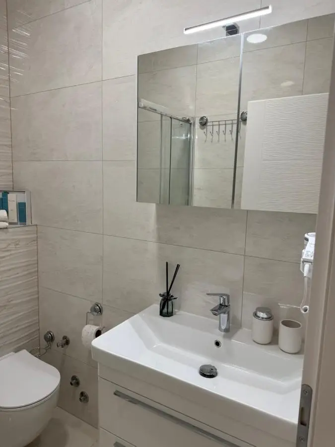 Apartmani Maja