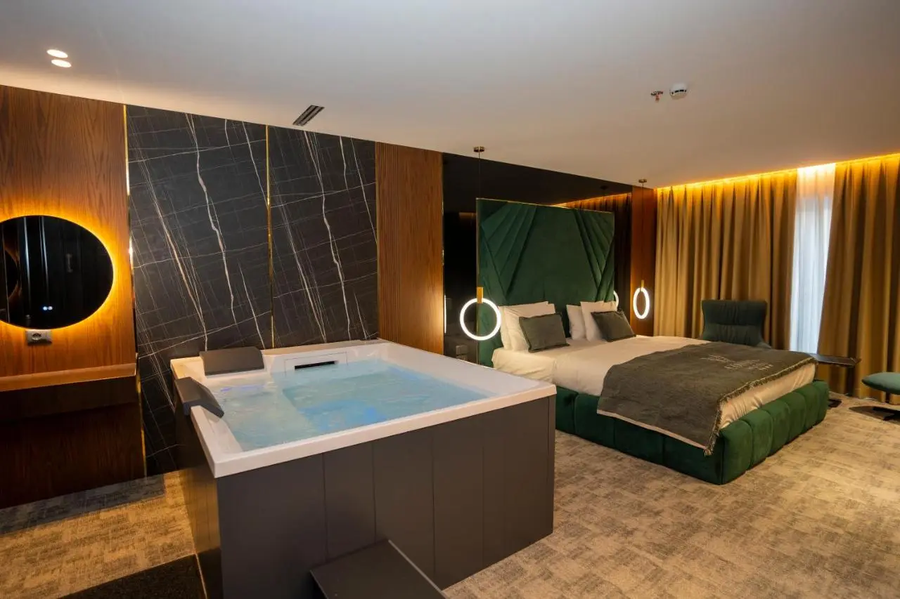 Hotel Consul