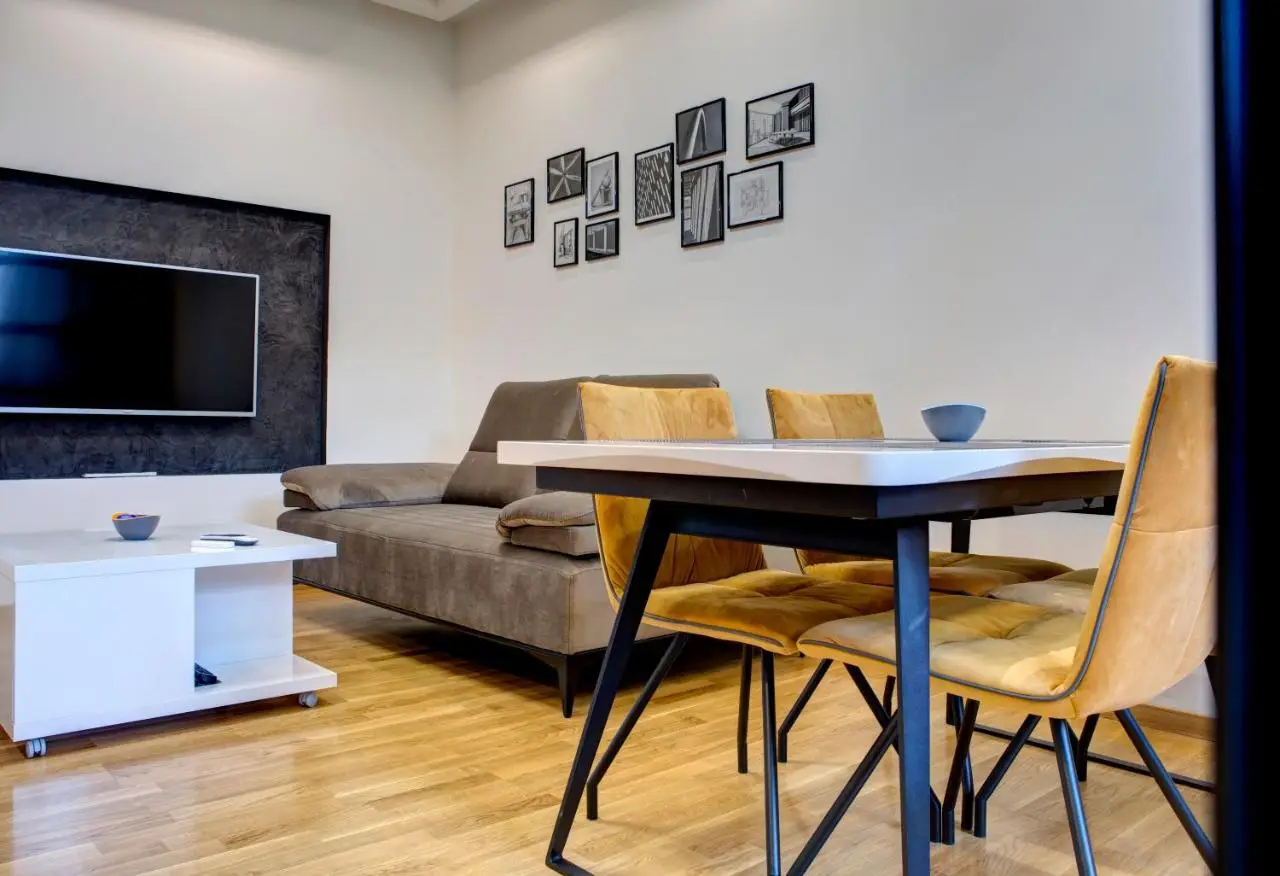 APARTMANI DOLINA SUNCA