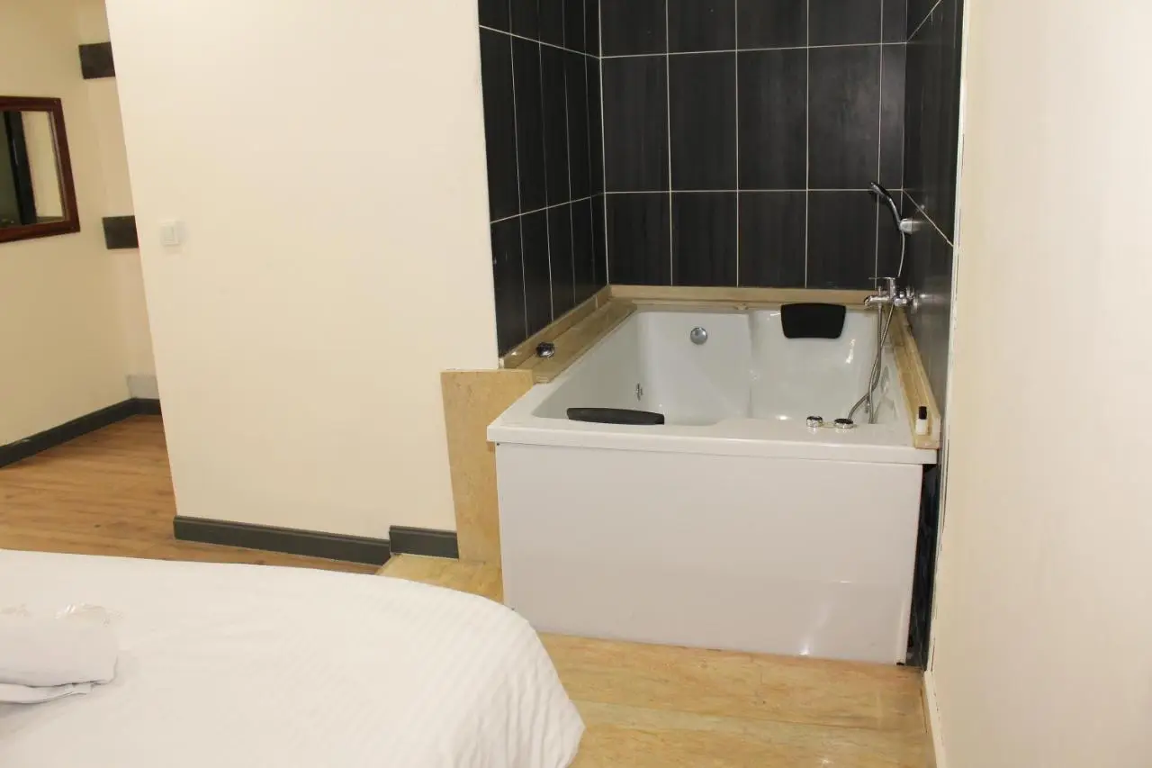 biglife hotel