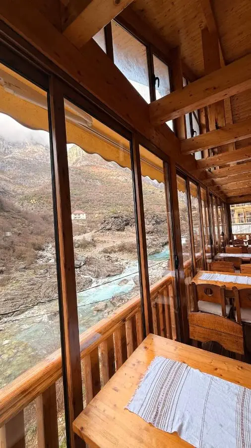 - Cemi River Rooms -