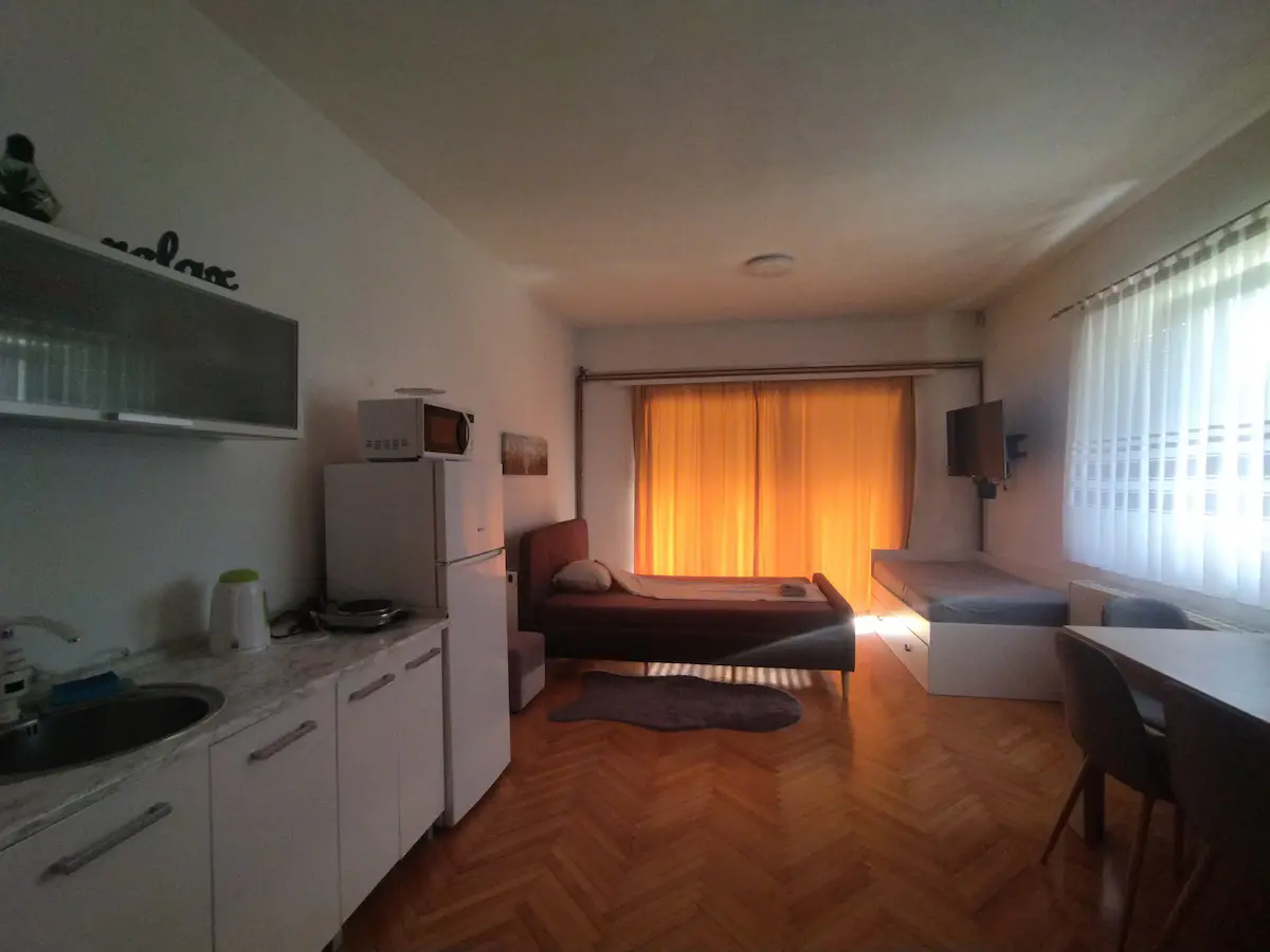 Family Suite Apartment - 2 Studios with Garden