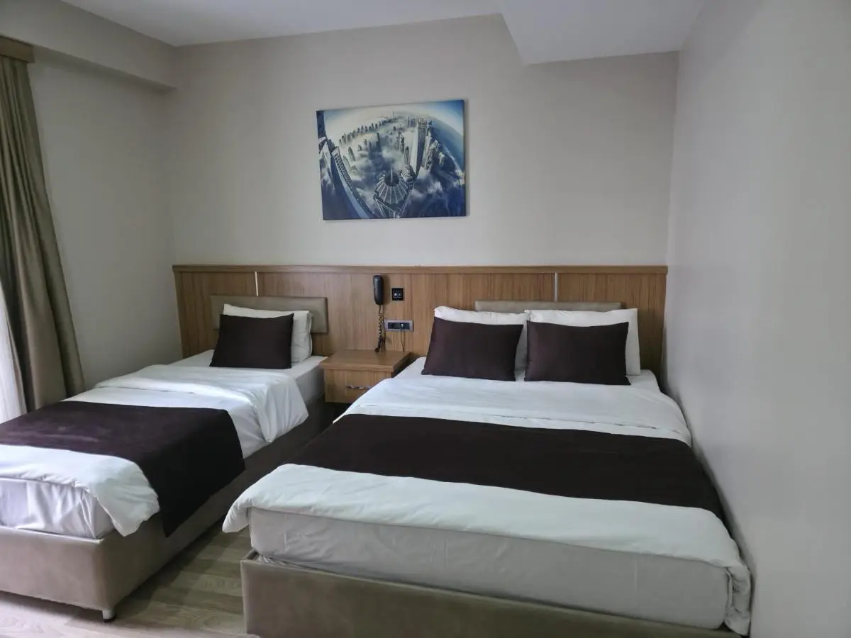 Hotel La SERA
