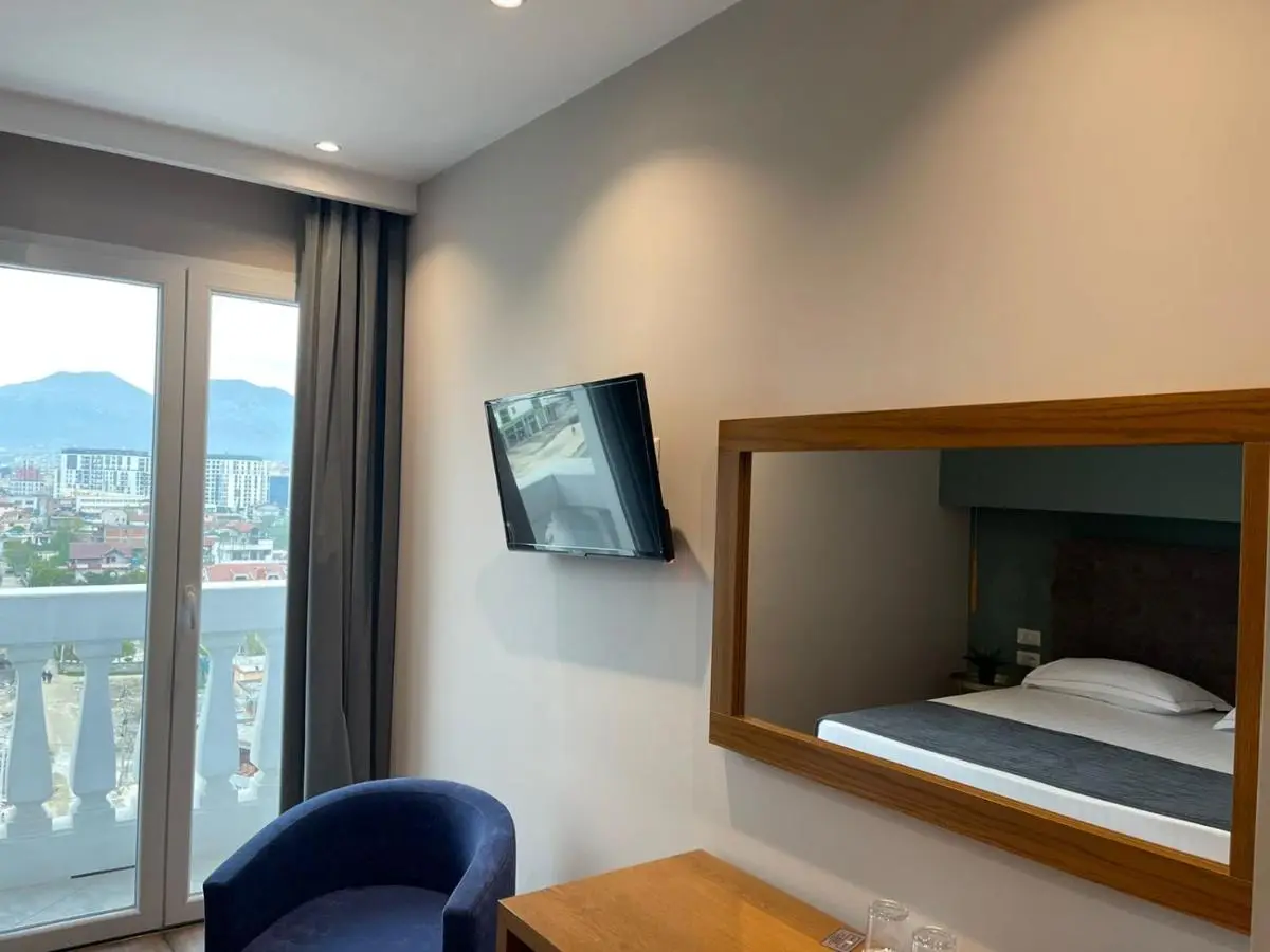 Light Hotel