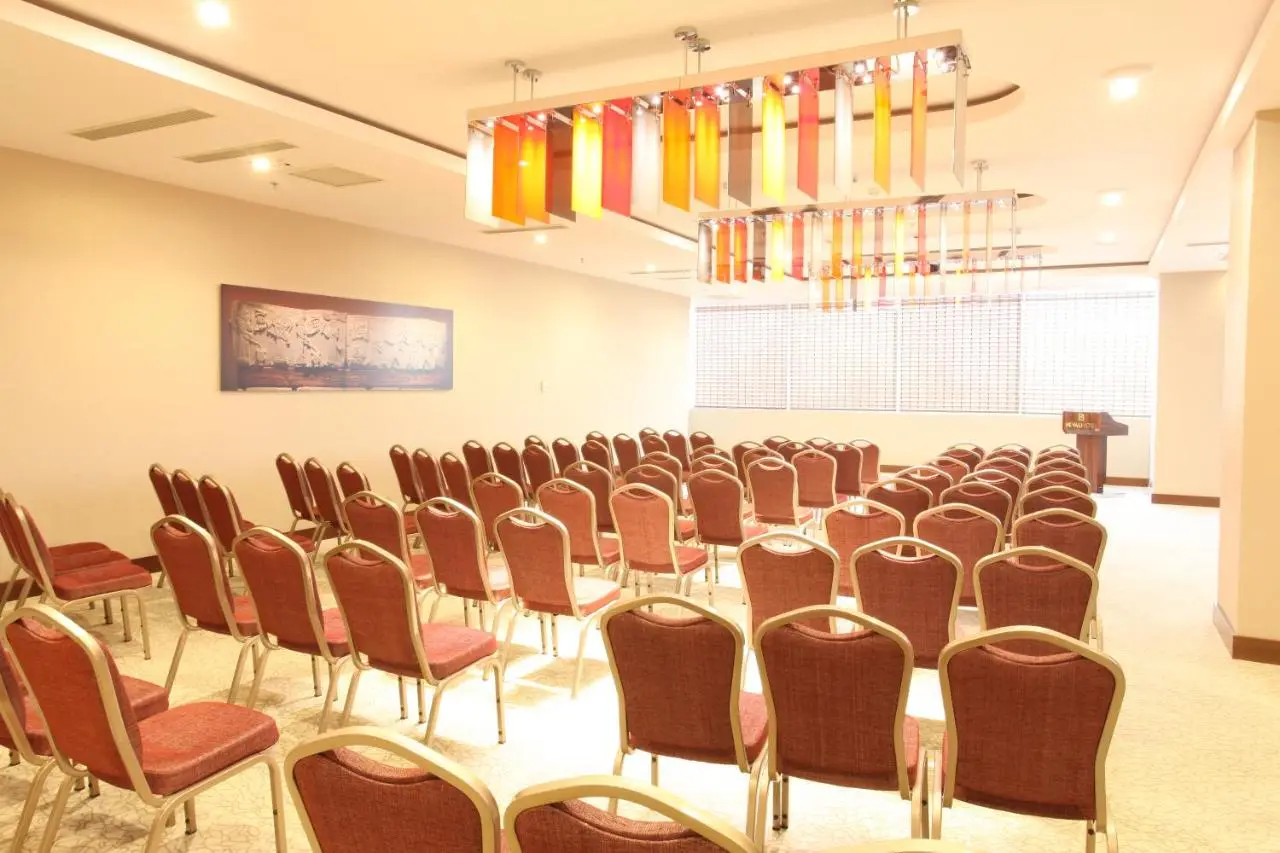 Nevali Hotel & Convention Center
