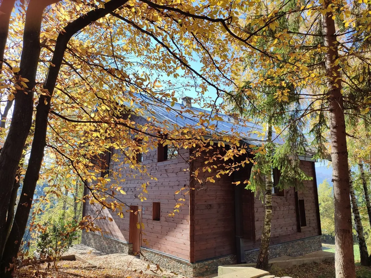 Šumarak Lodge