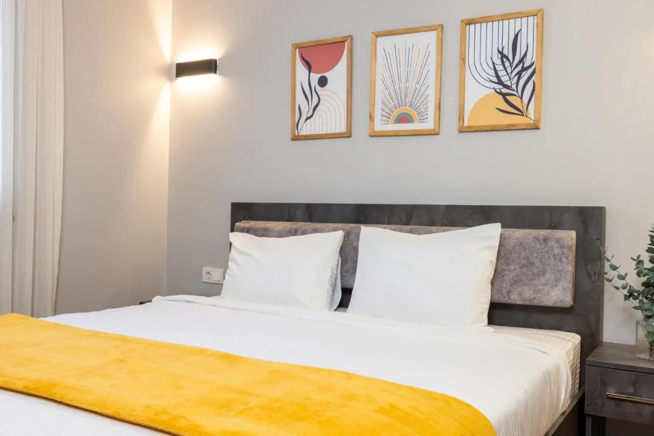 BRANDROOM HOTEL