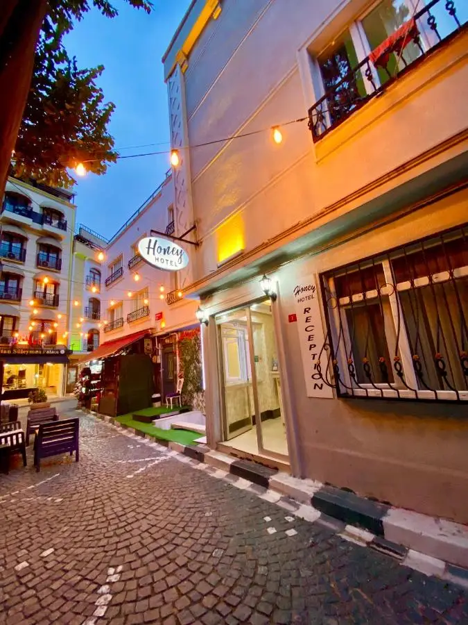 Honey Hotel