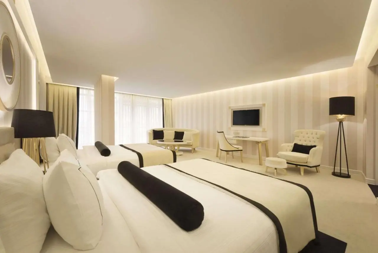 Ramada Hotel & Suites Sisli