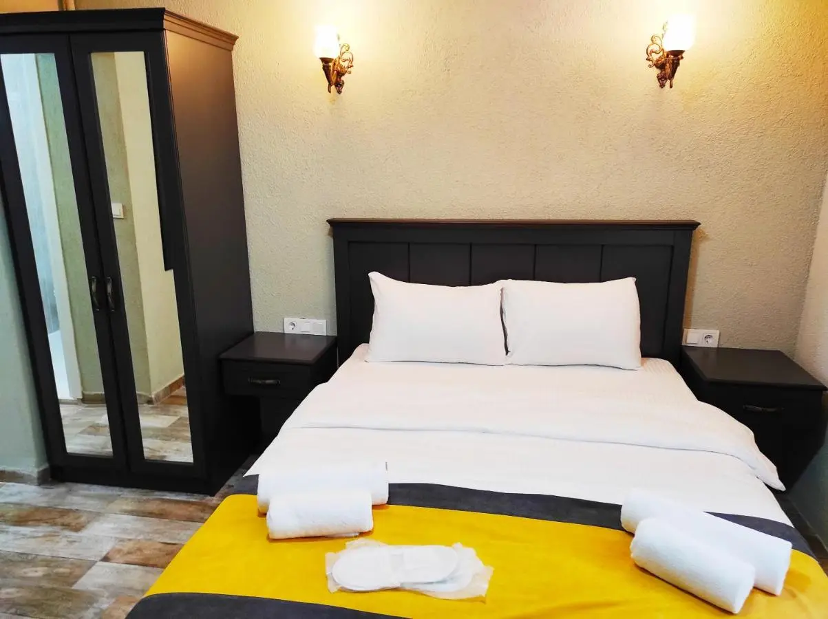 Lebon Hotel-Special Class