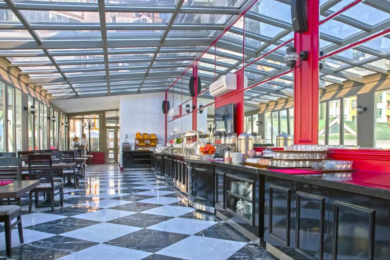 Northdoor Hotel
