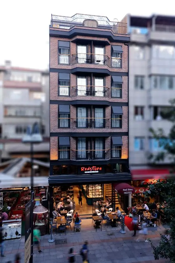 Red Stone Hotel