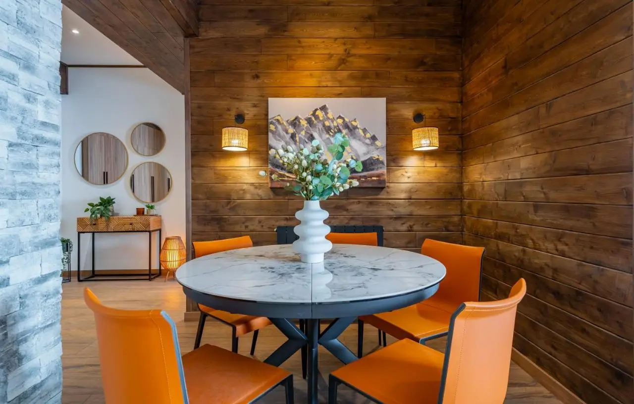 NEO Skyview Suites