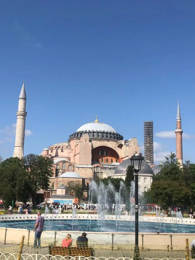 BACHOS HOTEL SULTANAHMET enjoy breakfast on the sea view terrace