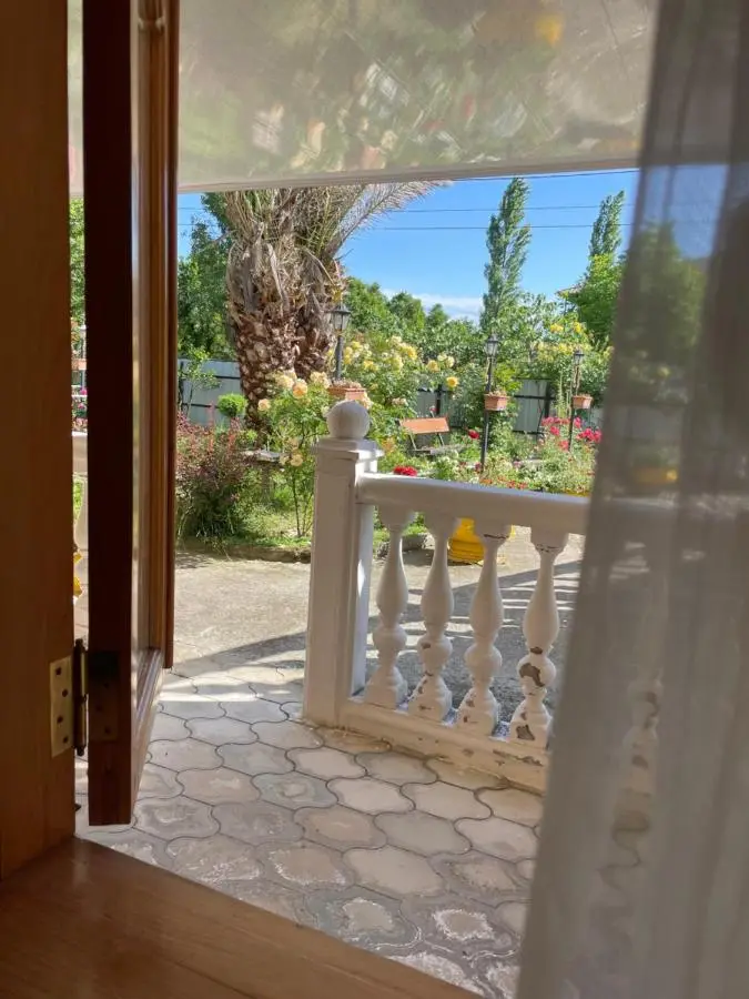 House - Kutaisi International Airport 15 Minutes- Quiet cozy house with parking