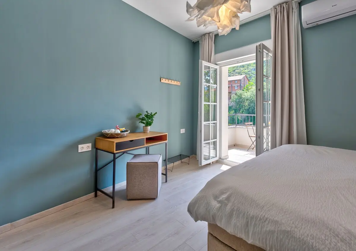 Central boutique room with amazing river view