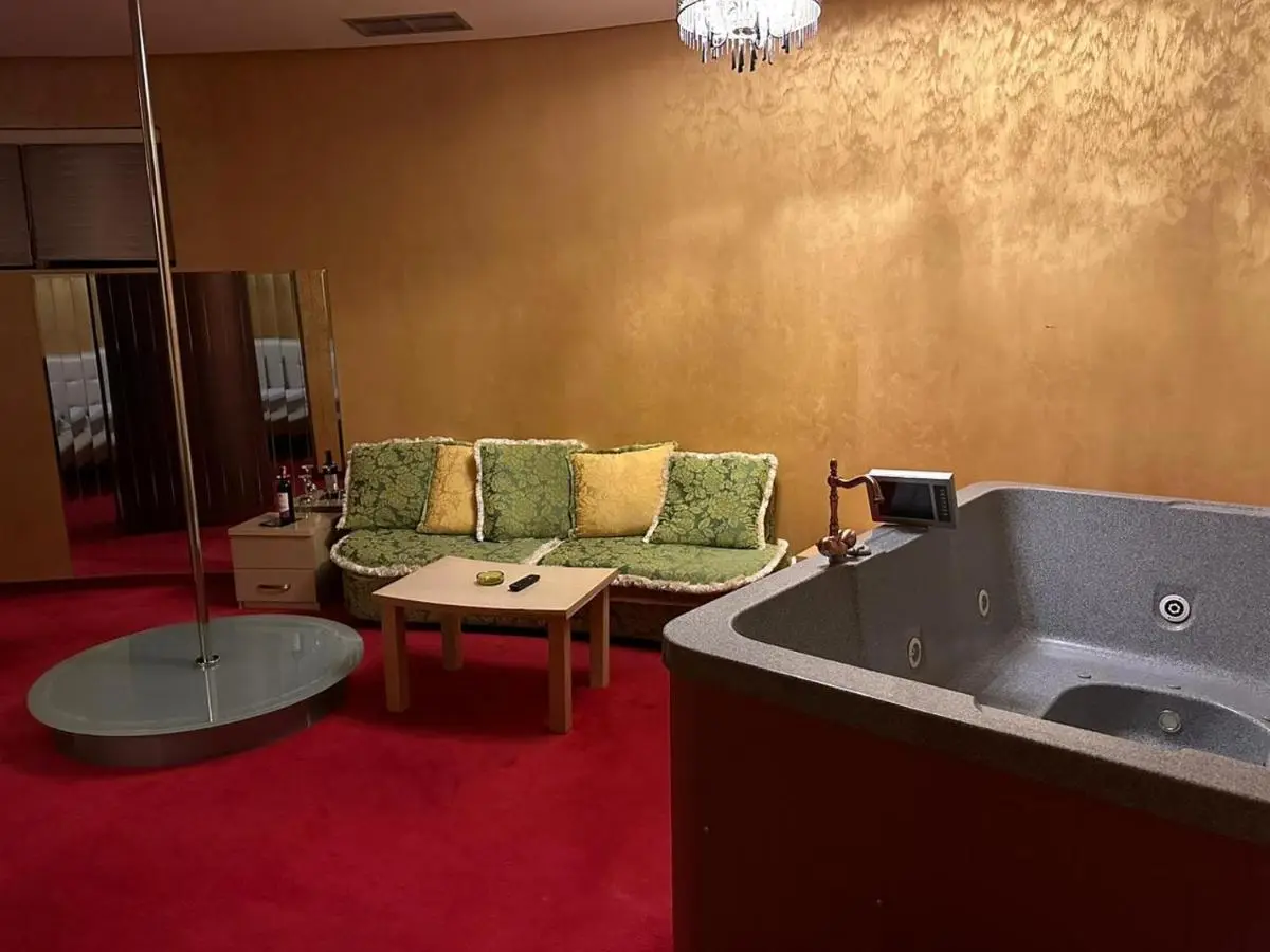 HOTEL GJUTA