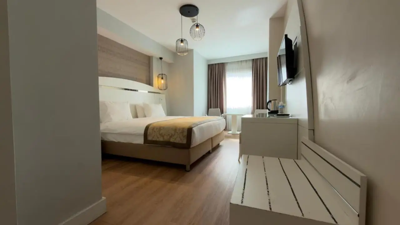 The Golden Park Hotel