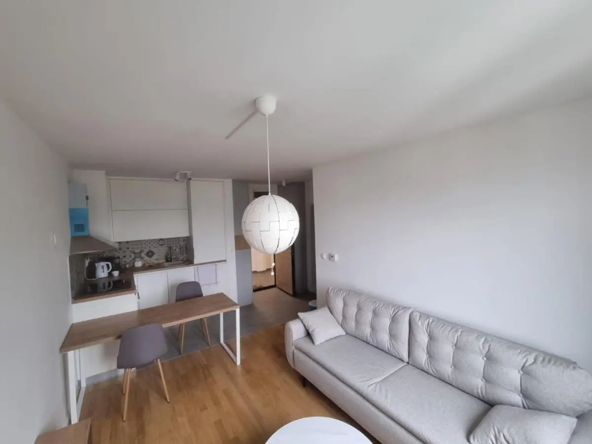 Airport Penthouse Apartments