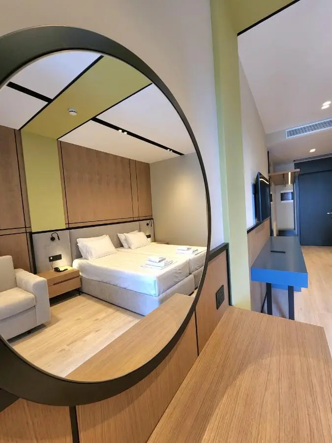 Green Light Hotel