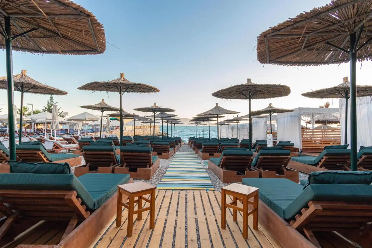 Vila e Bardhe Butique Hotel