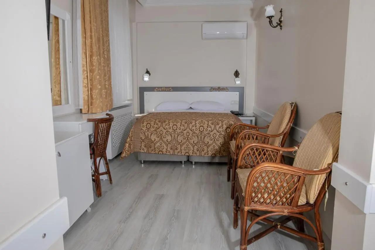 Hali Hotel