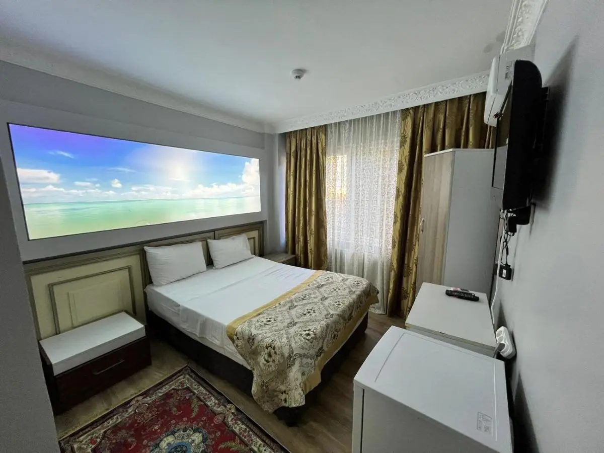 Elite Plus Family Hotel Old City