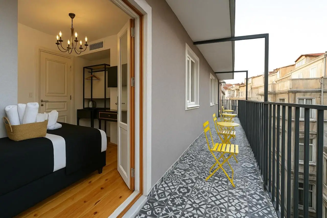 Taksim Istiklal Street Kamilbey Hotel