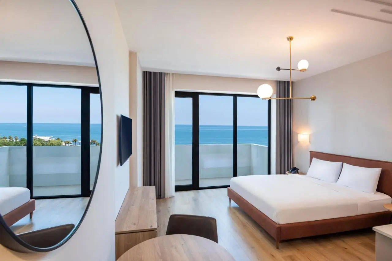 STEPS Batumi Hotel & Suites