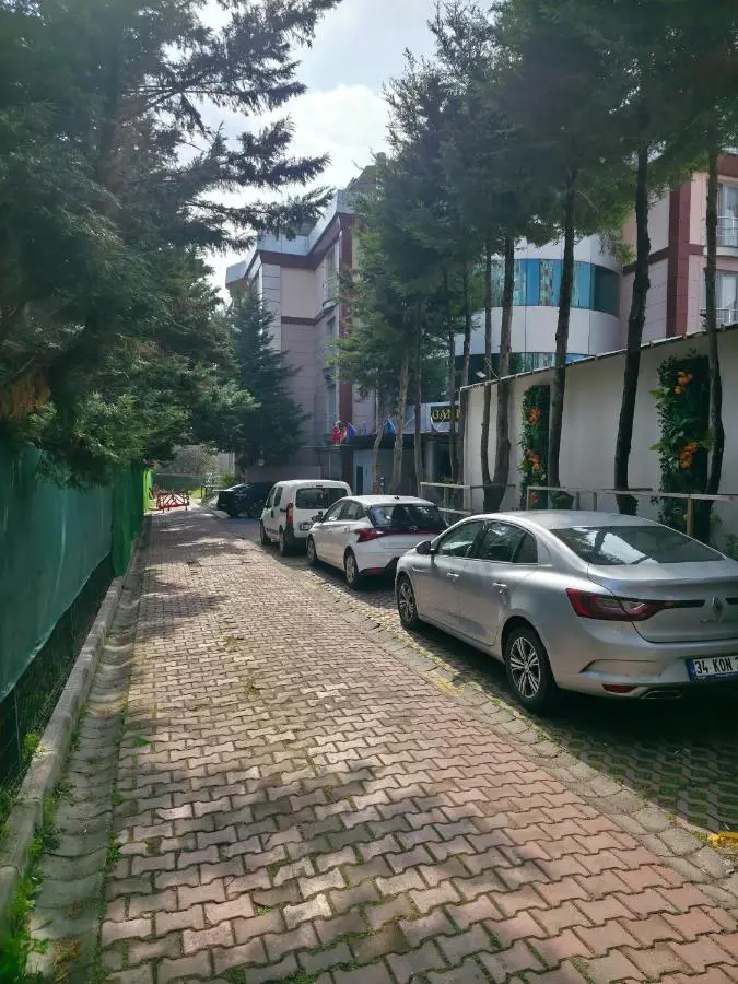 Gardan Hotel