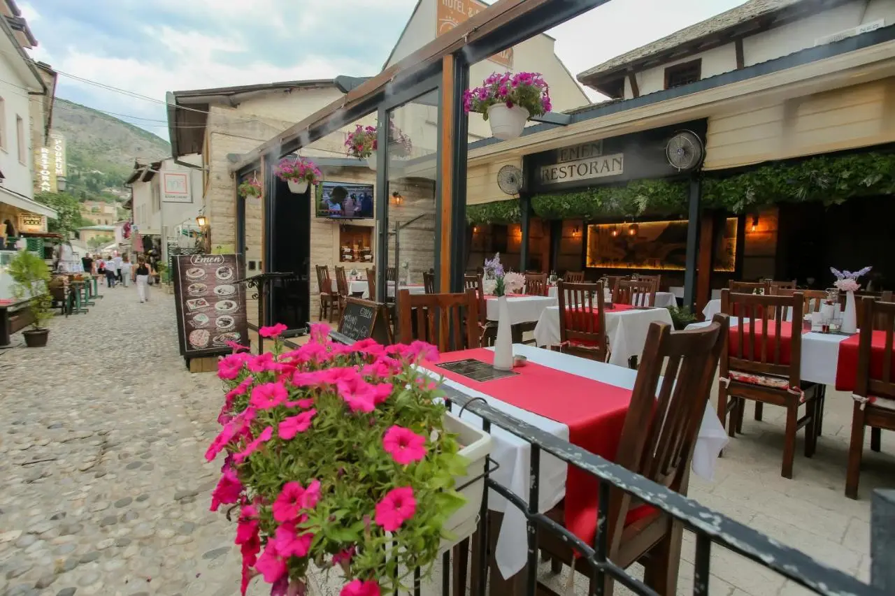 Hotel Emen