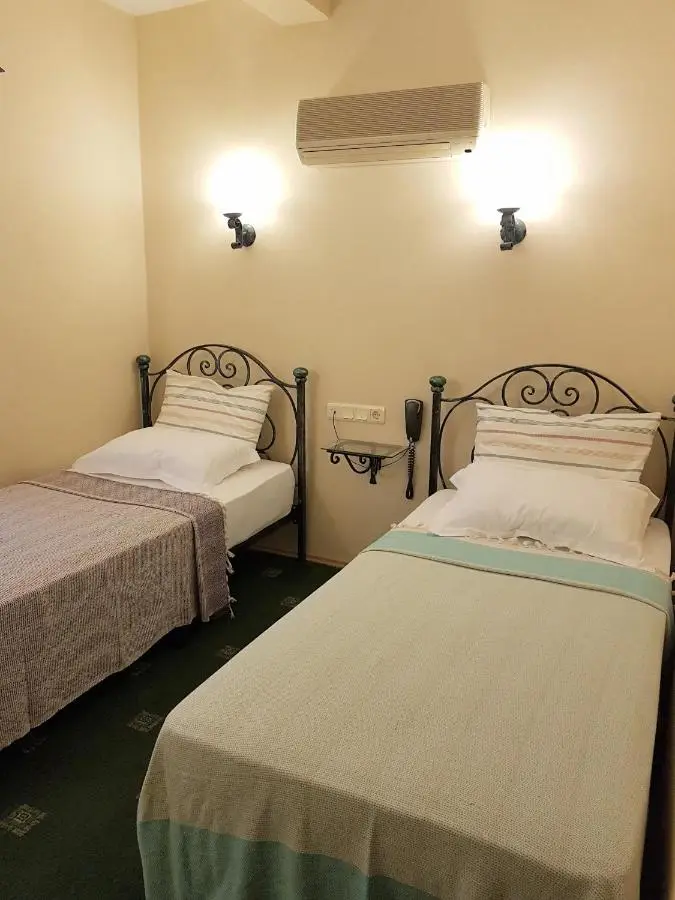 A&B Home Hotel