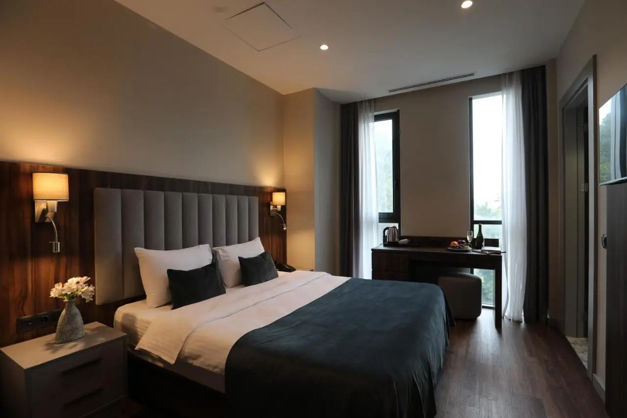 White Hill Hotel