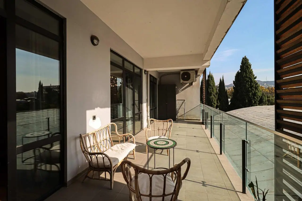 Wehost Apartment - On-site Pool & Gym - Not Included