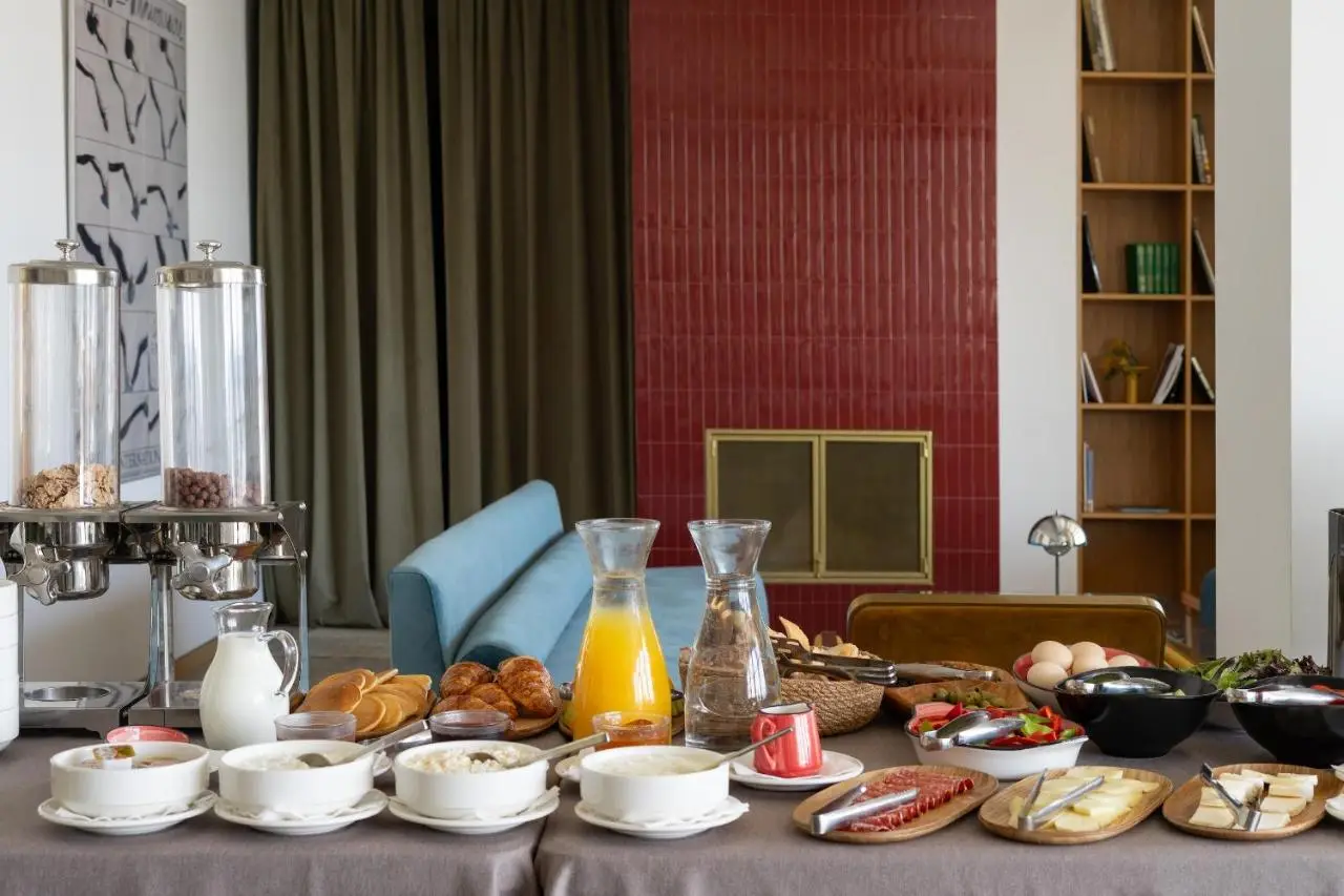 Castor & Pollux Hotel
