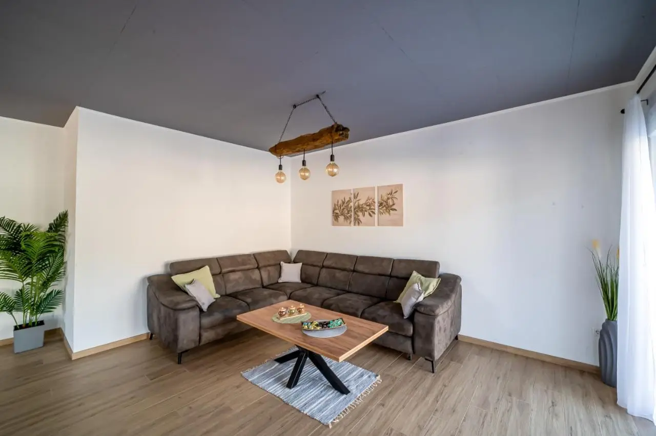 Villa LAKE Mostarsko jezero