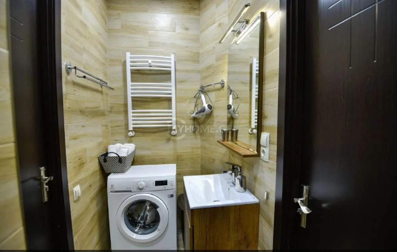 Freedom Square Apartment