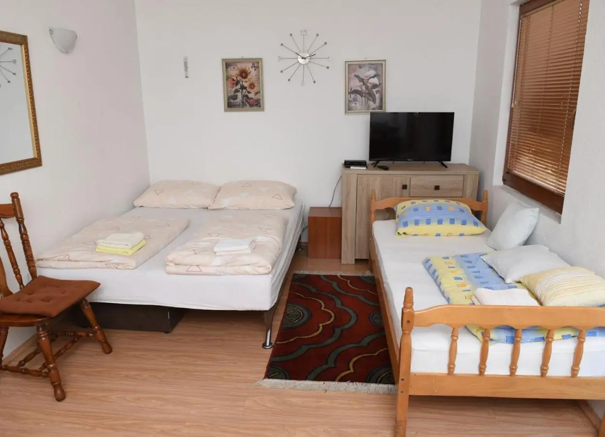 Guesthouse Ema