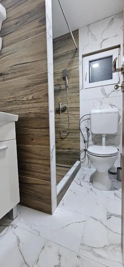 Green Oasis Apartment