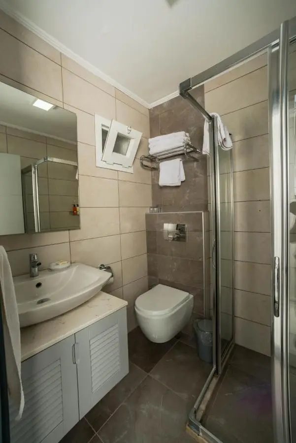 Art Suites Hotel