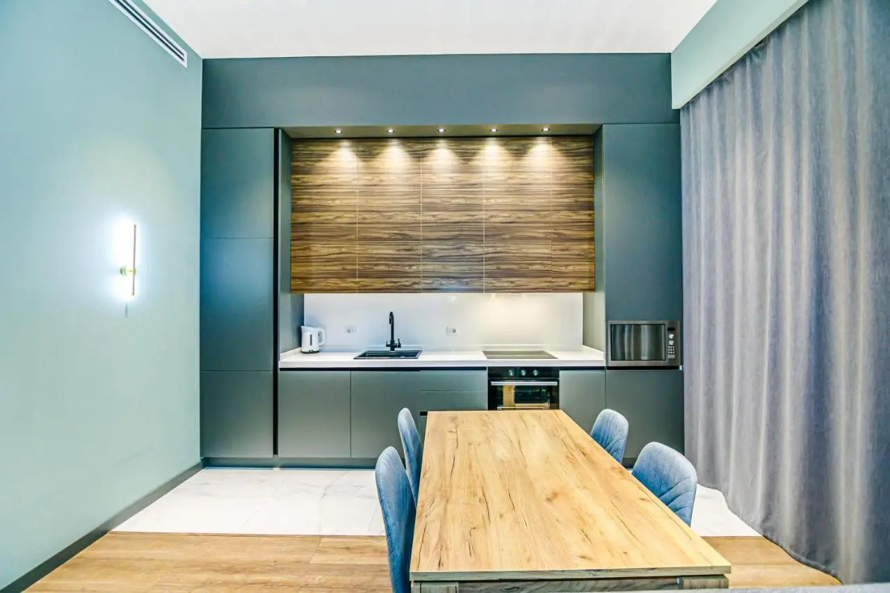 Knightsbridge Apartment by Baku Housing