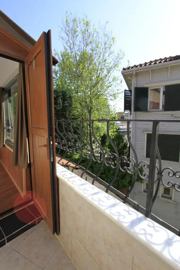 Coskun House