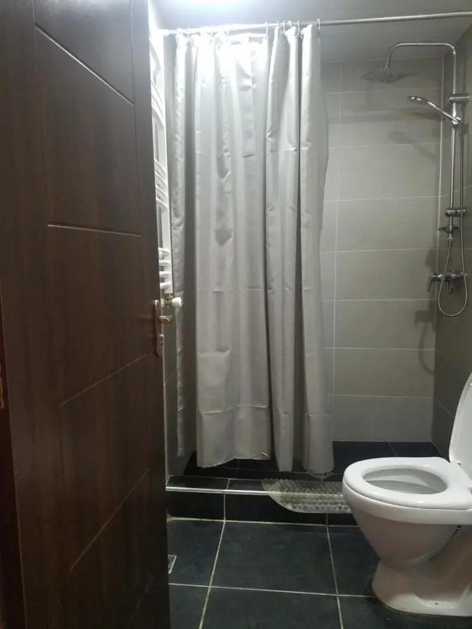 Hotel Echoes