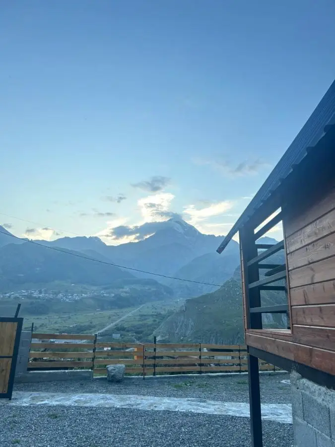 Kazbegi cottage kide- ყაზბეგში კოტეჯი კიდე